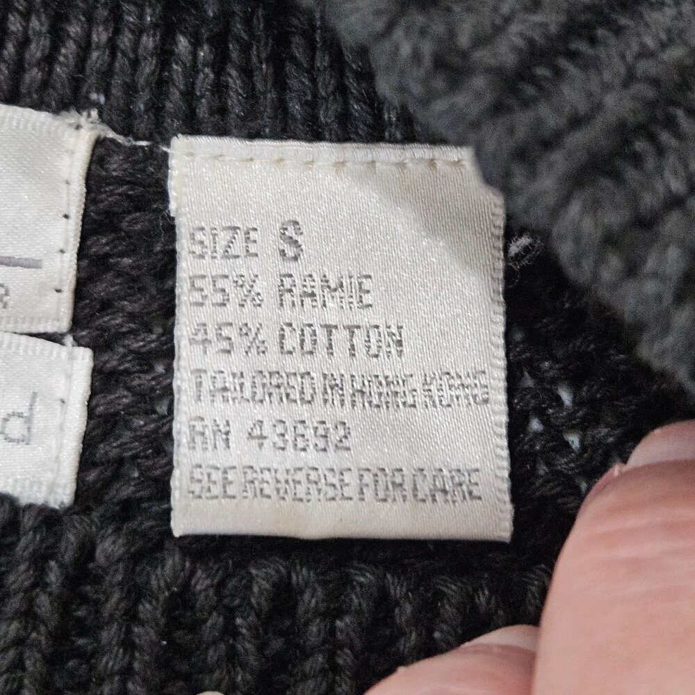 Le Moda Small Vintage Fleur-de-lis Y2K Hand Loomed & Embroidered Black Sweater - Picture 8 of 9